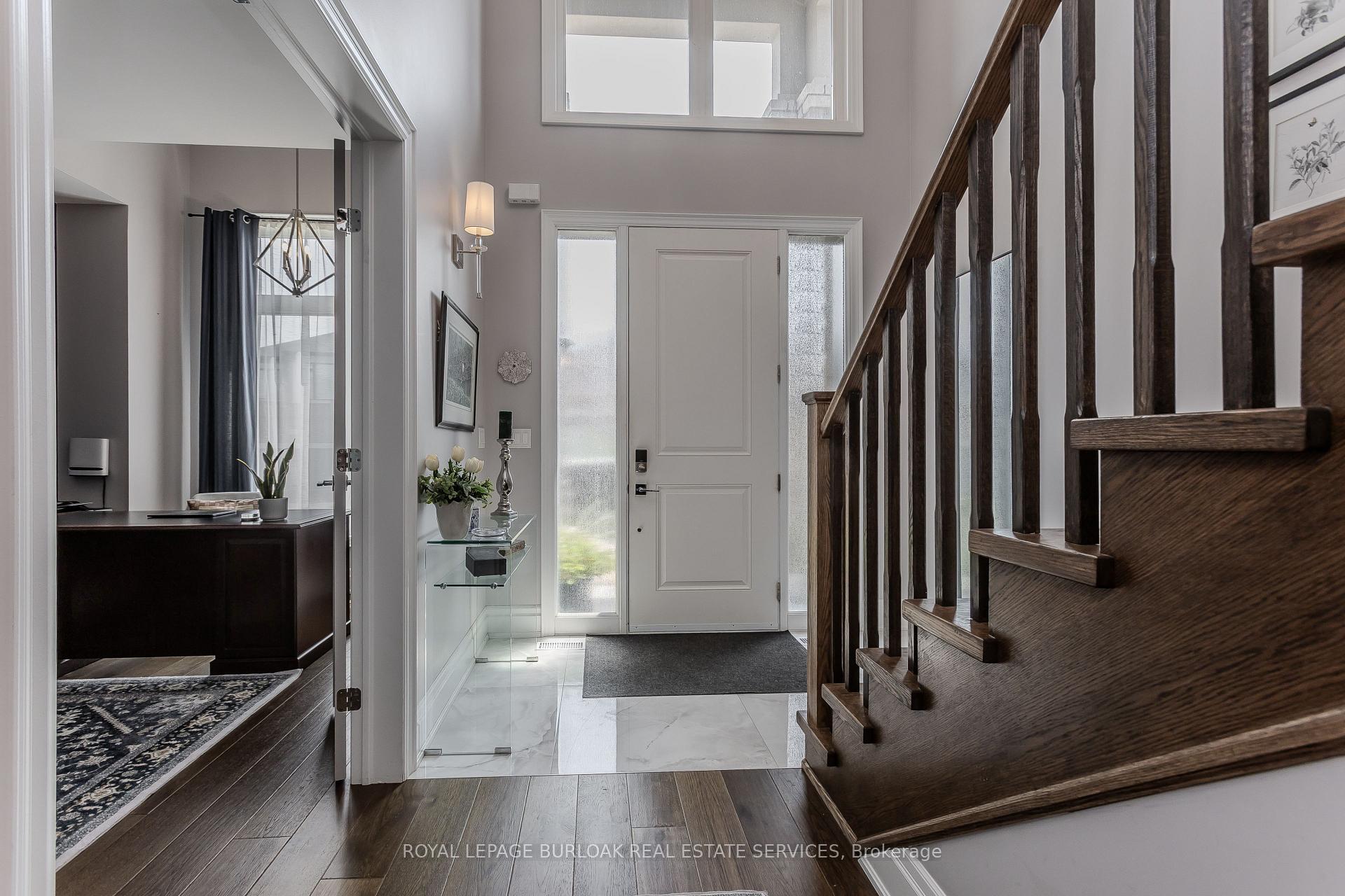 Photo 14 of 72 Pond View Gate, Hamilton, Waterdown — HOMEH