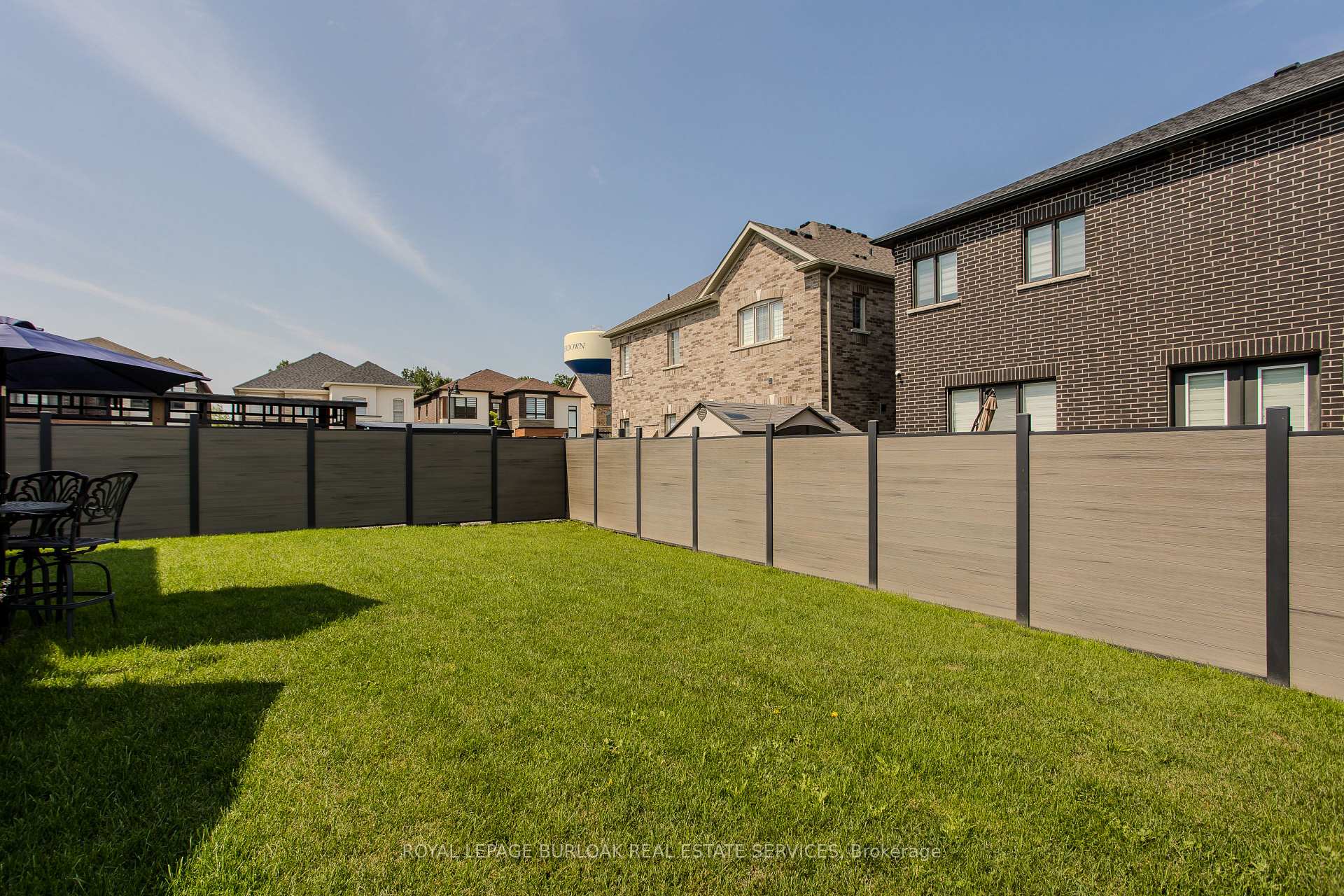 Photo 35 of 72 Pond View Gate, Hamilton, Waterdown — HOMEH