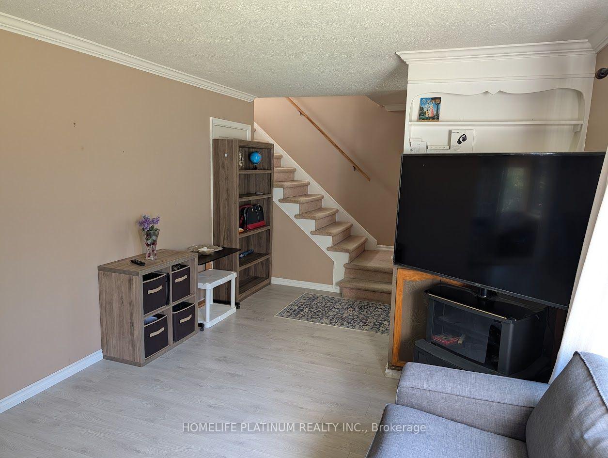 Photo 37 of 89 Eldomar Avenue, Brampton, Brampton East — HOMEH