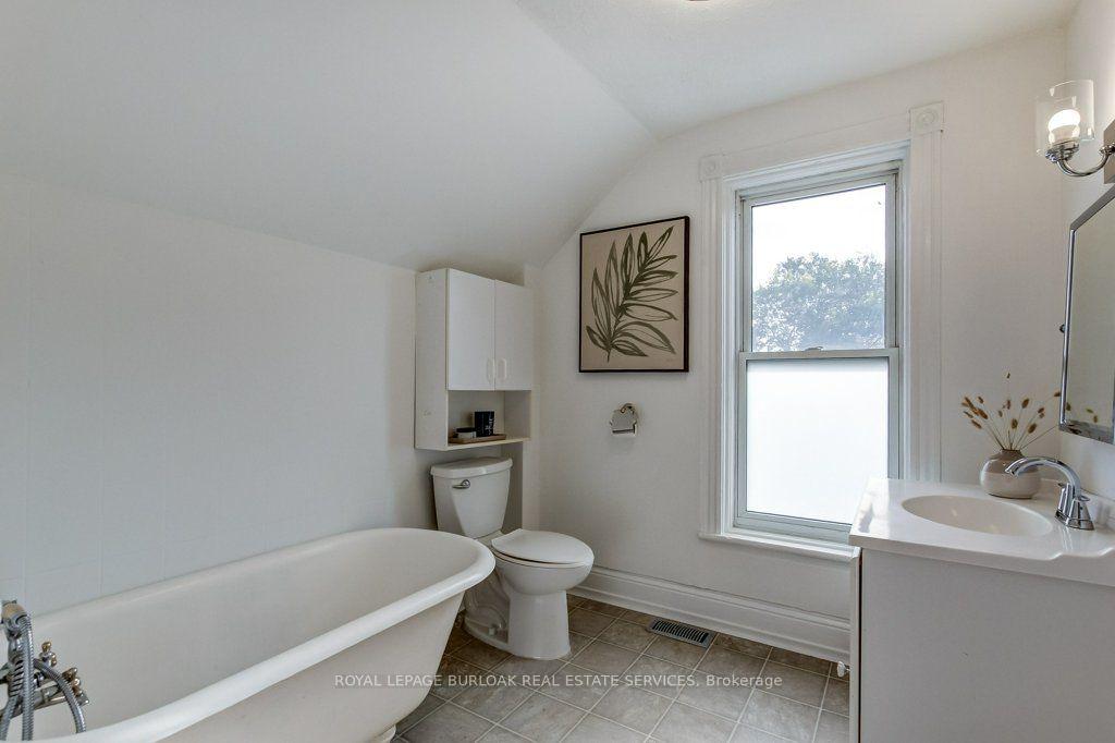 Photo 33 of 533 Catharine Street N, Hamilton, North End — HOMEH