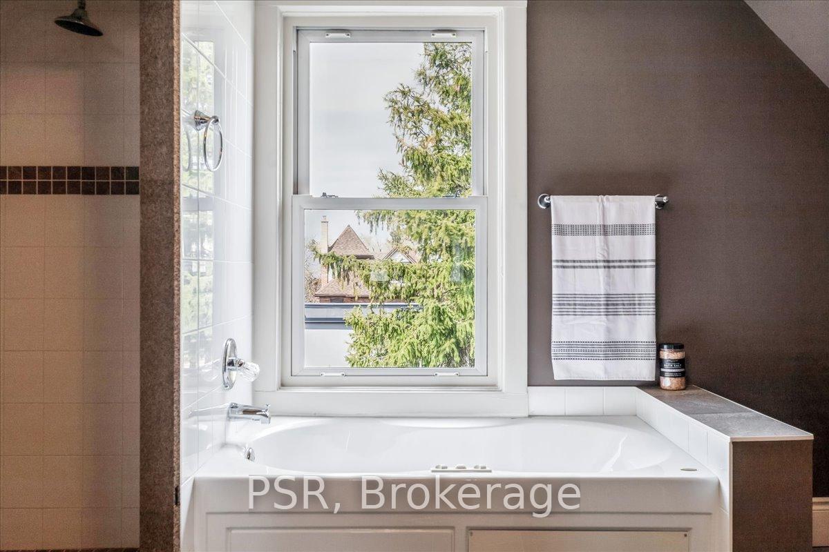 Photo 31 of 40 Stanley Avenue, Hamilton, Kirkendall — HOMEH