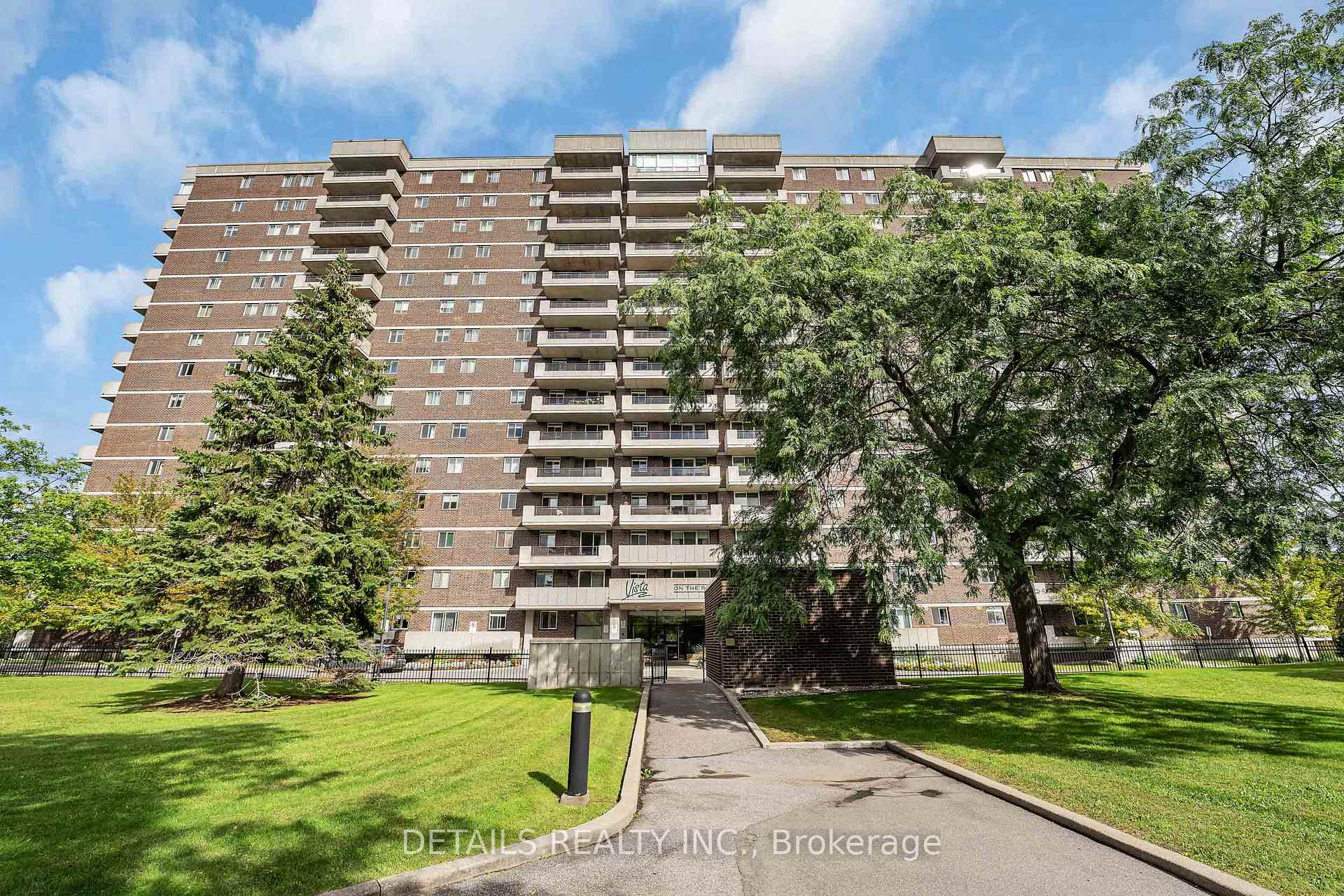 Photo of Unit 908, 1705 Playfair Drive