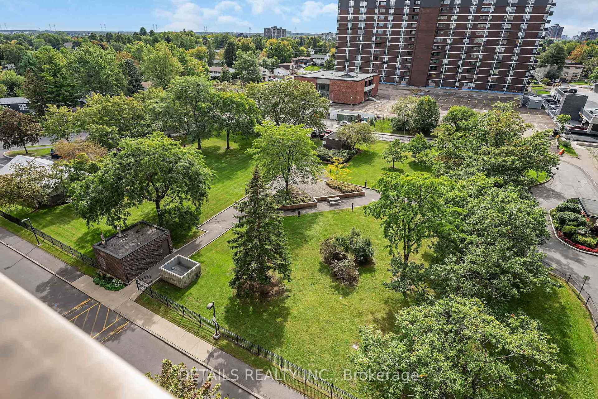 Photo 5 of Unit 908, 1705 Playfair Drive, Ottawa, Playfair Park — HOMEH