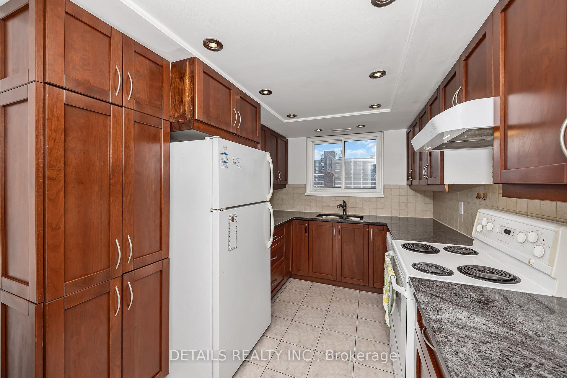 Photo 11 of Unit 908, 1705 Playfair Drive, Ottawa, Playfair Park — HOMEH
