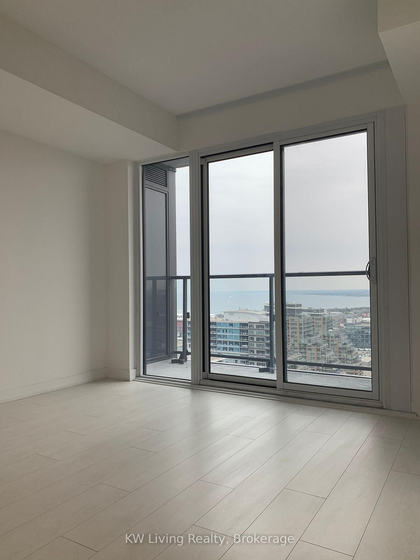 Photo 10 of Unit 3317, 19 Western Battery Road, Toronto, Niagara — HOMEH