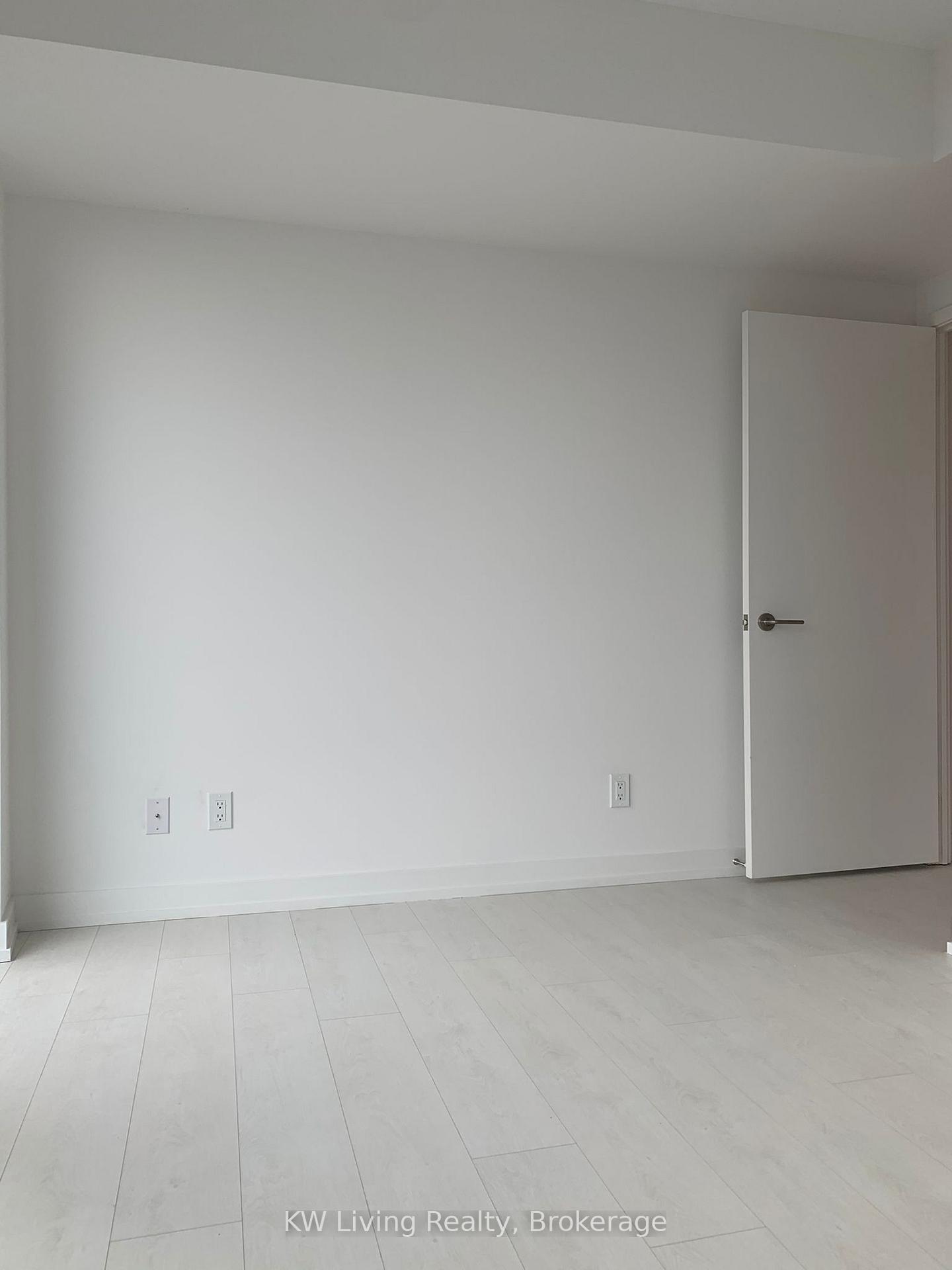 Photo 12 of Unit 3317, 19 Western Battery Road, Toronto, Niagara — HOMEH