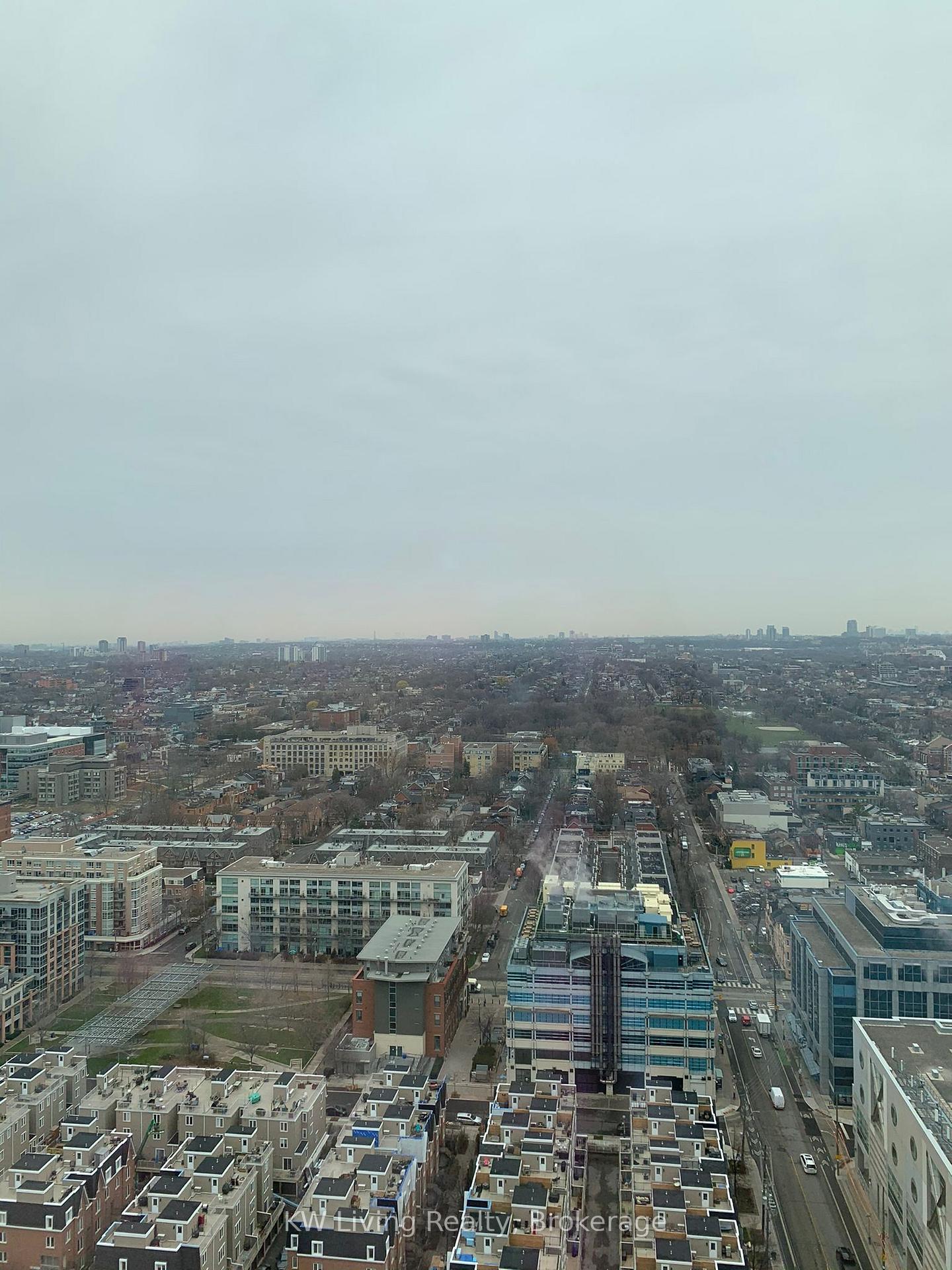 Photo 17 of Unit 3317, 19 Western Battery Road, Toronto, Niagara — HOMEH