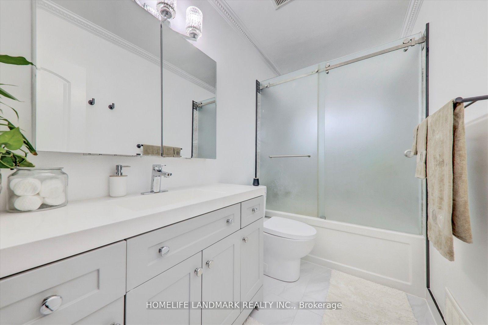 Photo 7 of 71 Sundance Crescent, Scarborough, Woburn — HOMEH