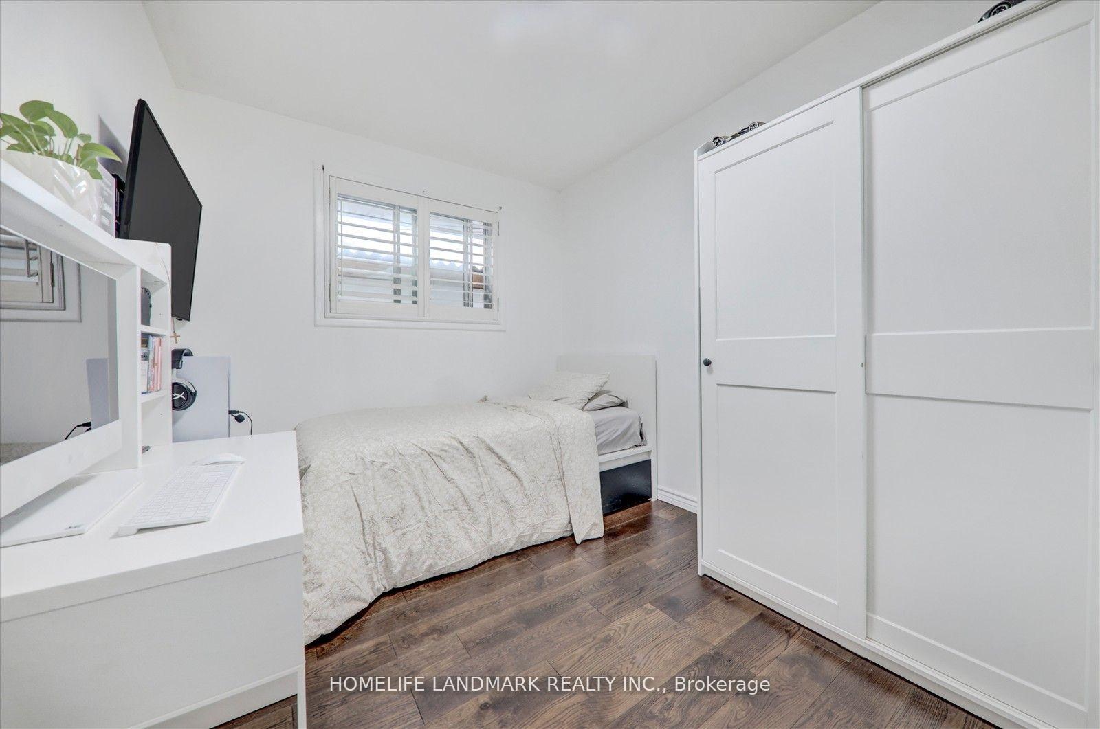 Photo 8 of 71 Sundance Crescent, Scarborough, Woburn — HOMEH