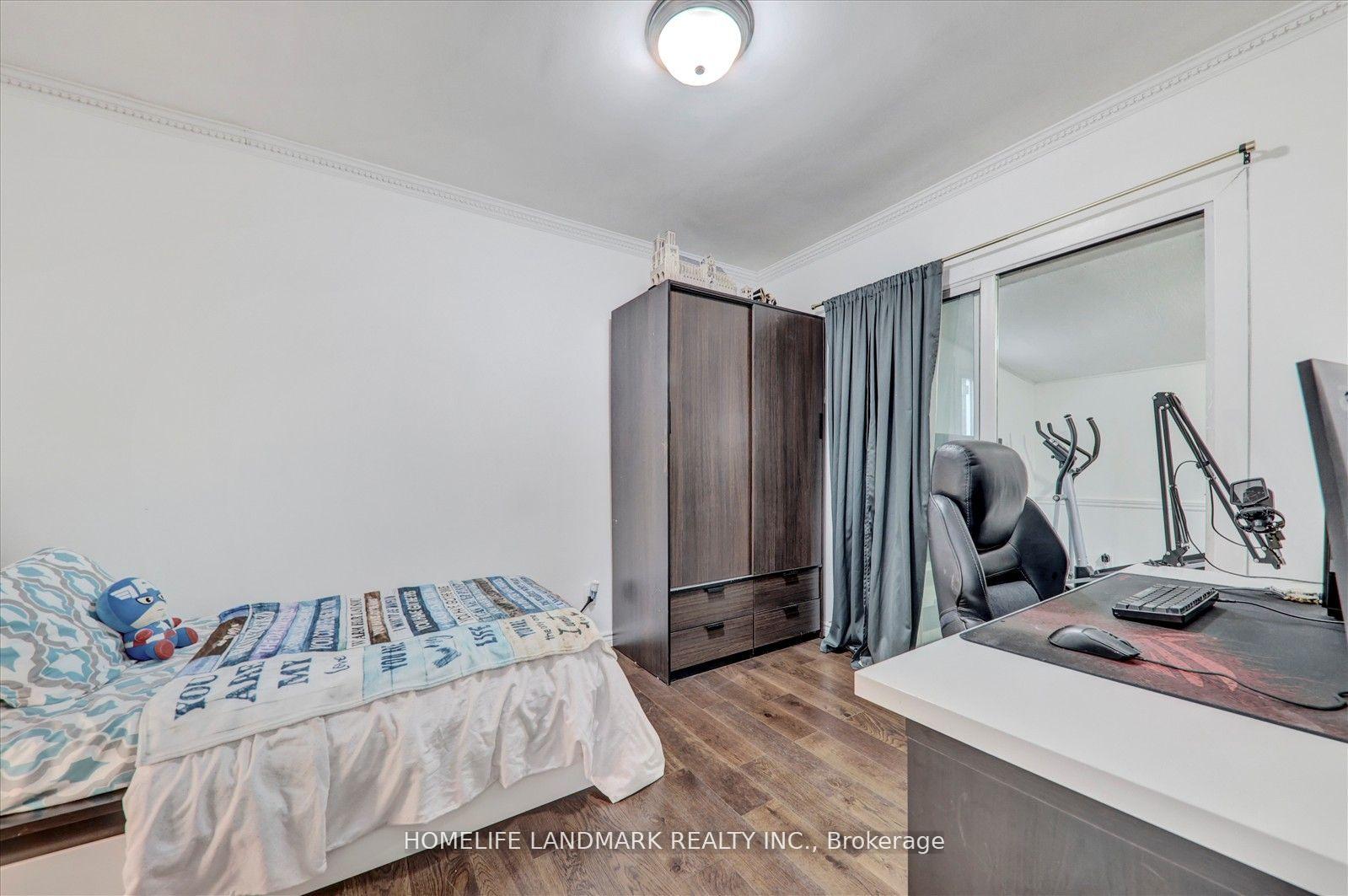 Photo 12 of 71 Sundance Crescent, Scarborough, Woburn — HOMEH