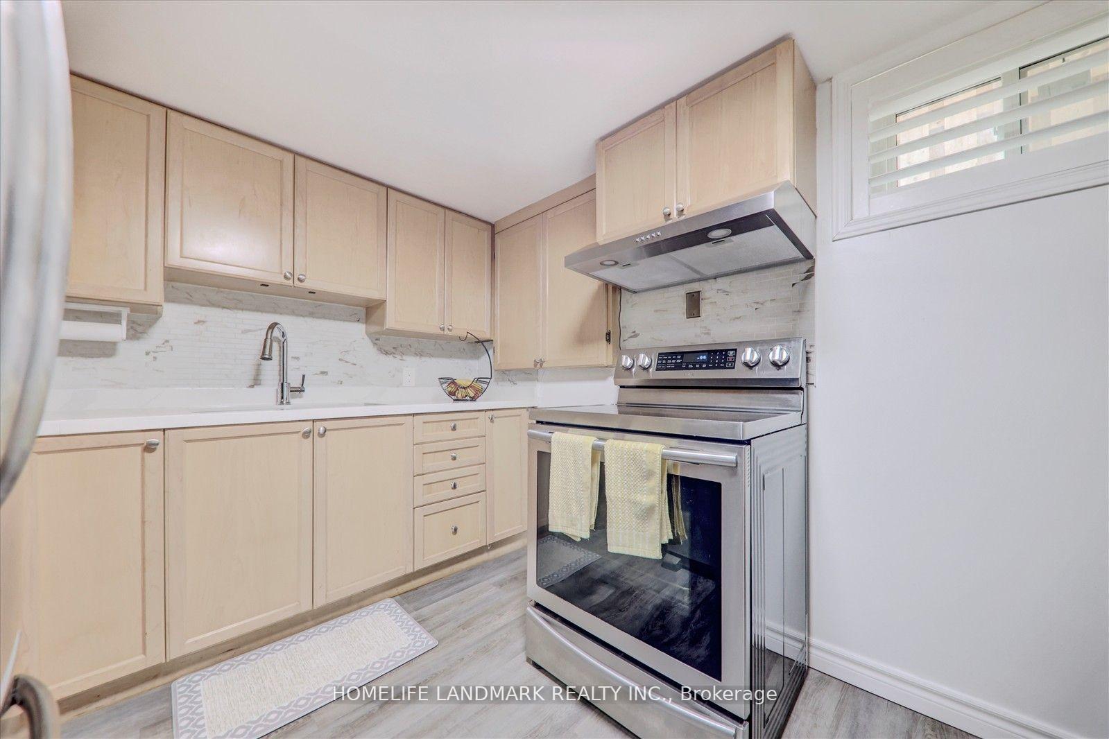 Photo 16 of 71 Sundance Crescent, Scarborough, Woburn — HOMEH