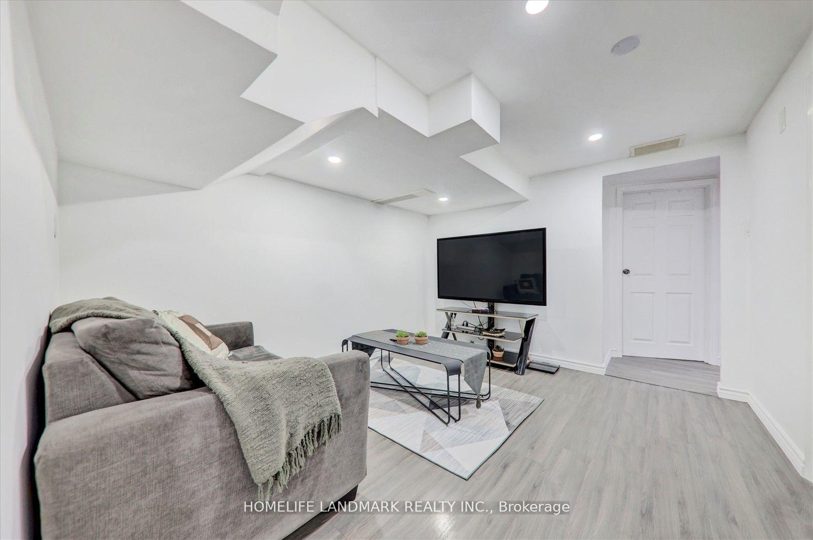 Photo 20 of 71 Sundance Crescent, Scarborough, Woburn — HOMEH