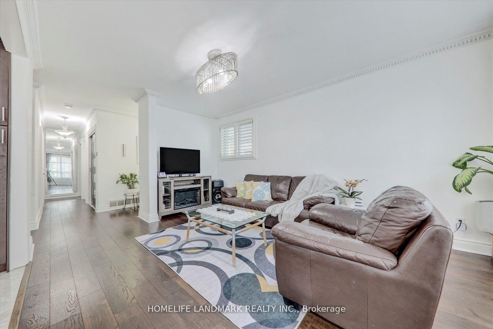 Photo 21 of 71 Sundance Crescent, Scarborough, Woburn — HOMEH