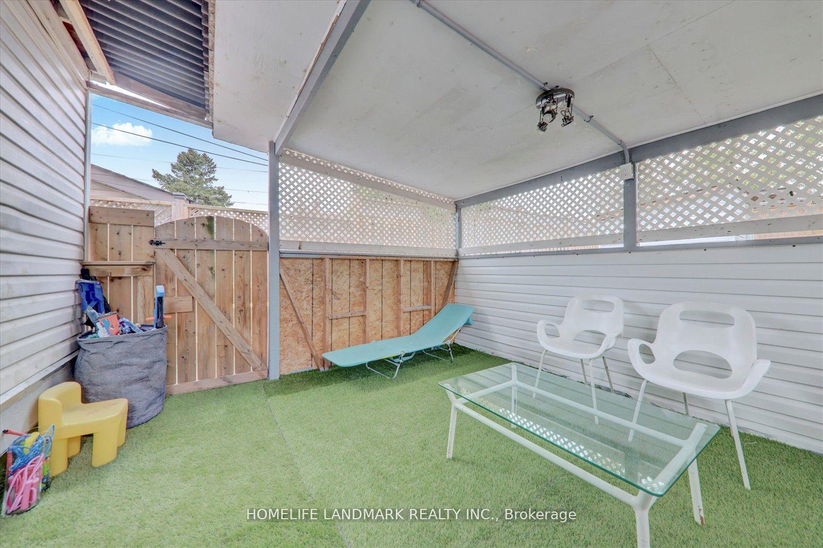 Photo 23 of 71 Sundance Crescent, Scarborough, Woburn — HOMEH