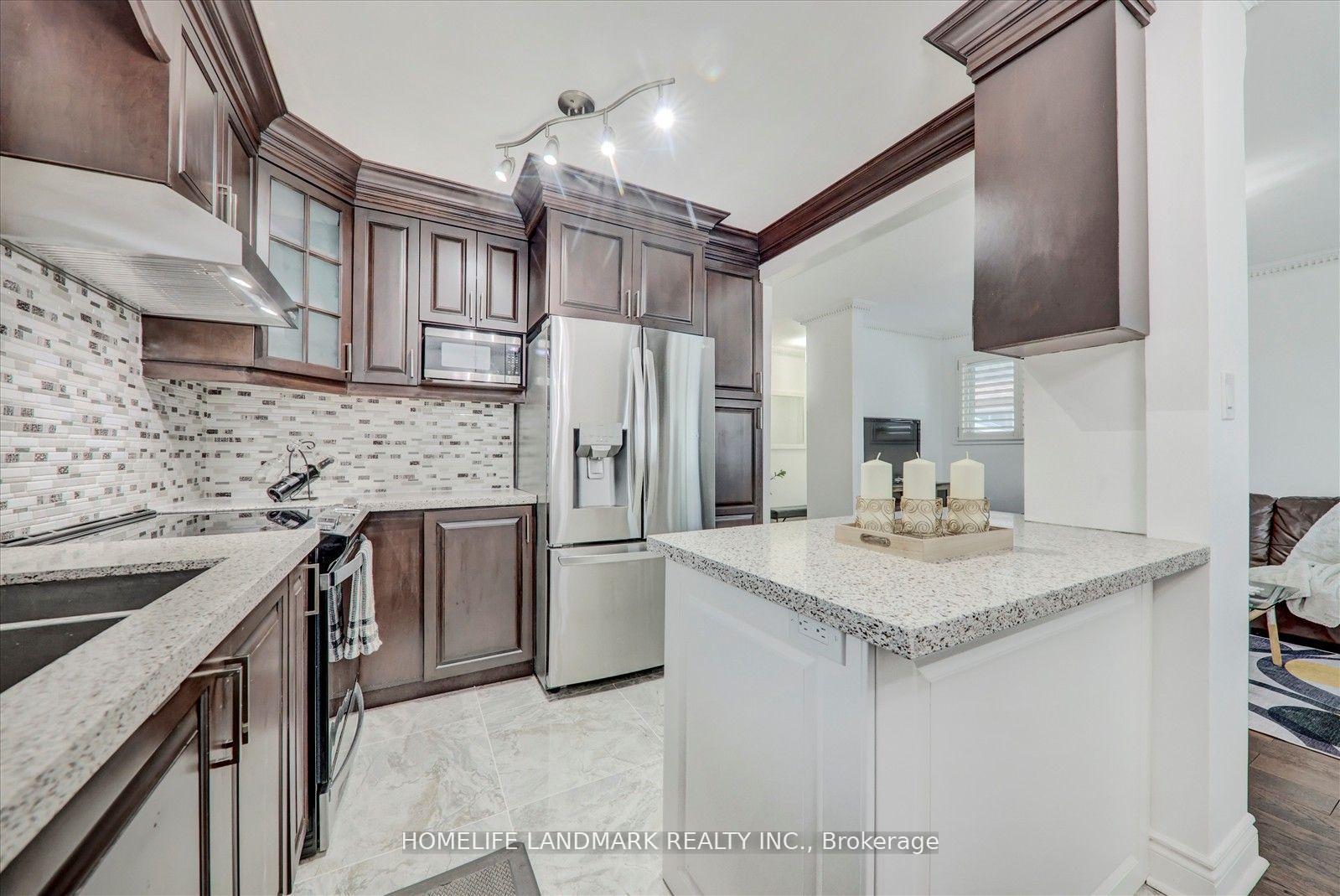 Photo 25 of 71 Sundance Crescent, Scarborough, Woburn — HOMEH