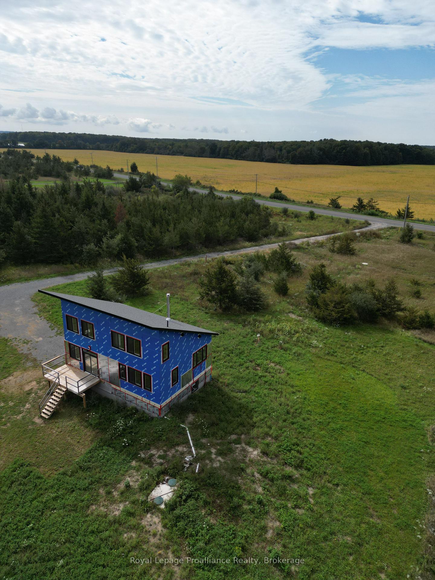 Photo 3 of 2034 County Road 5, Prince Edward County, Sophiasburg Ward — HOMEH
