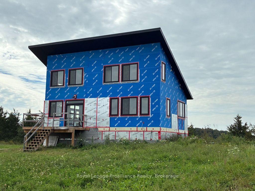 Photo 2 of 2034 County Road 5, Prince Edward County, Sophiasburg Ward — HOMEH