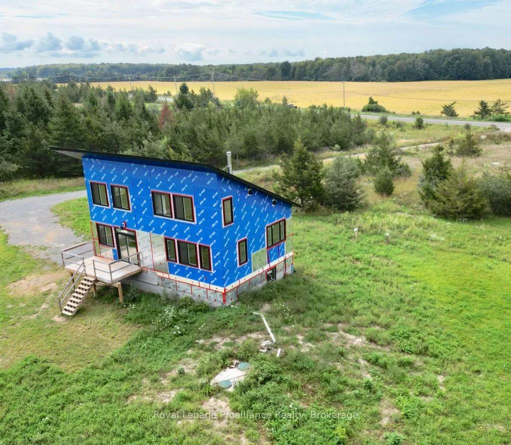 Photo 6 of 2034 County Road 5, Prince Edward County, Sophiasburg Ward — HOMEH