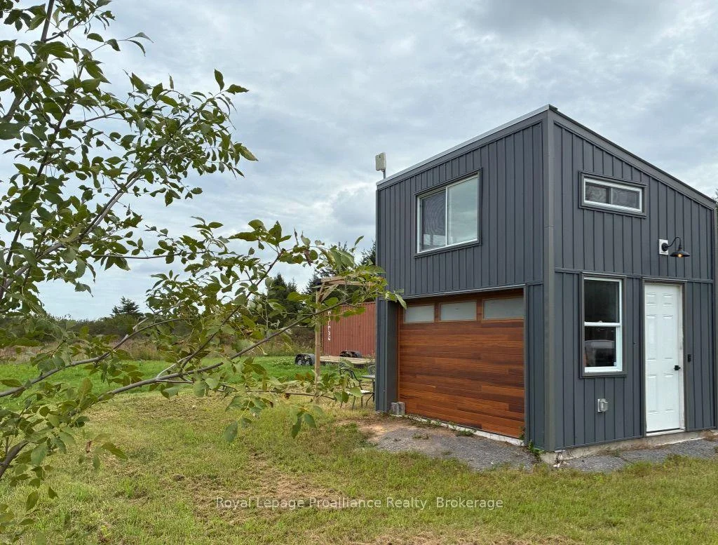Photo 8 of 2034 County Road 5, Prince Edward County, Sophiasburg Ward — HOMEH