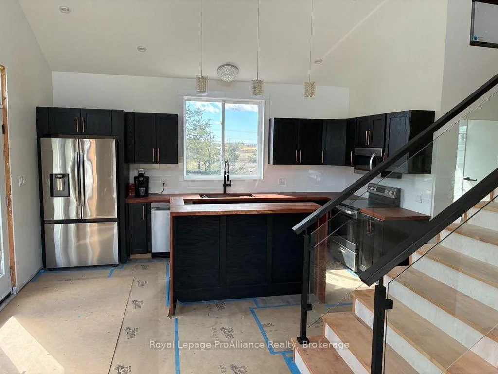 Photo 16 of 2034 County Road 5, Prince Edward County, Sophiasburg Ward — HOMEH