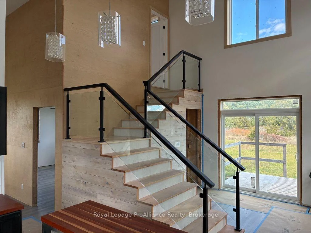 Photo 21 of 2034 County Road 5, Prince Edward County, Sophiasburg Ward — HOMEH