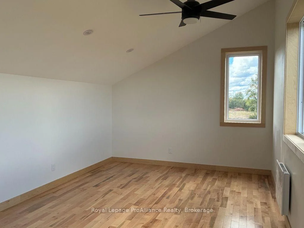 Photo 22 of 2034 County Road 5, Prince Edward County, Sophiasburg Ward — HOMEH
