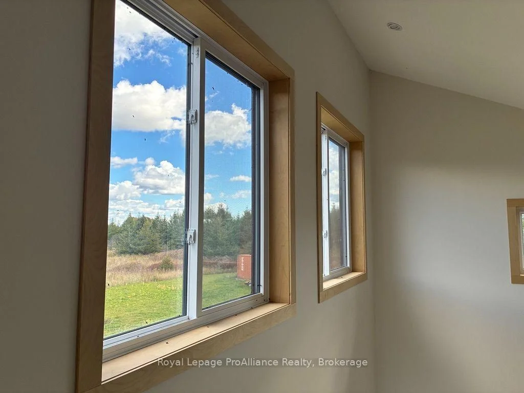 Photo 52 of 2034 County Road 5, Prince Edward County, Sophiasburg Ward — HOMEH