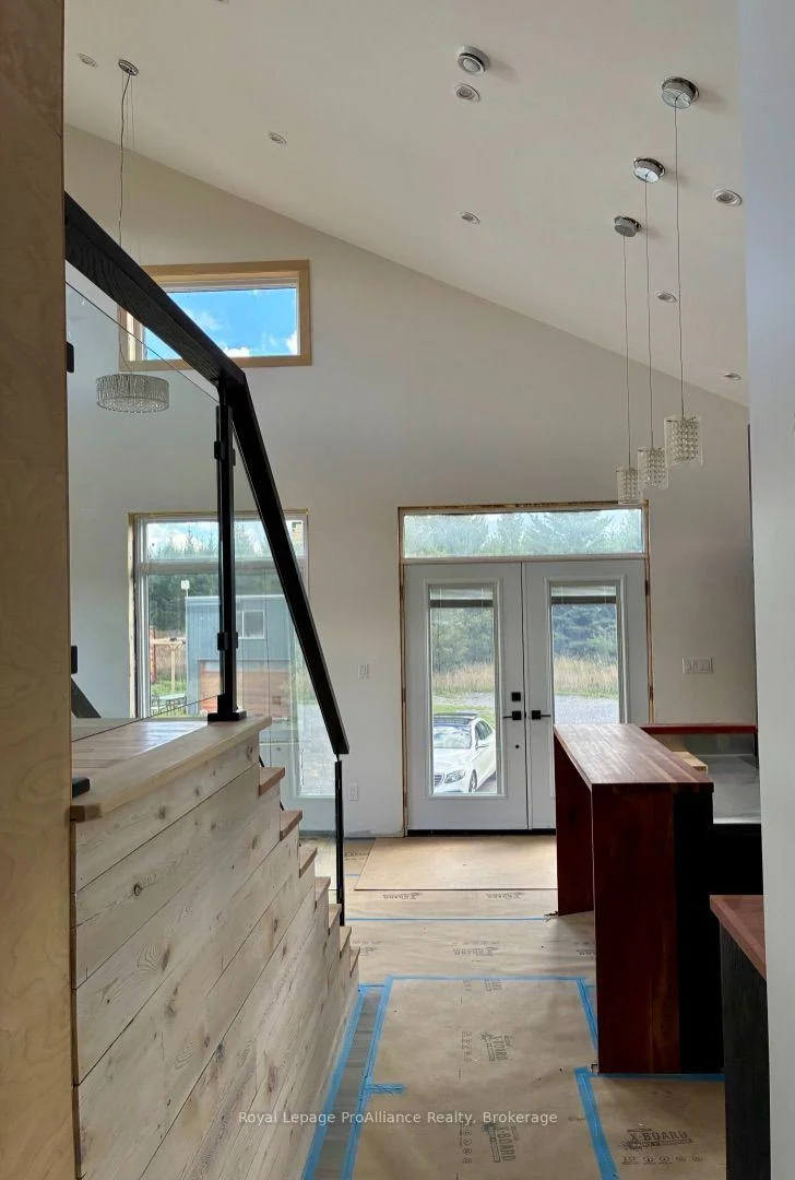Photo 76 of 2034 County Road 5, Prince Edward County, Sophiasburg Ward — HOMEH