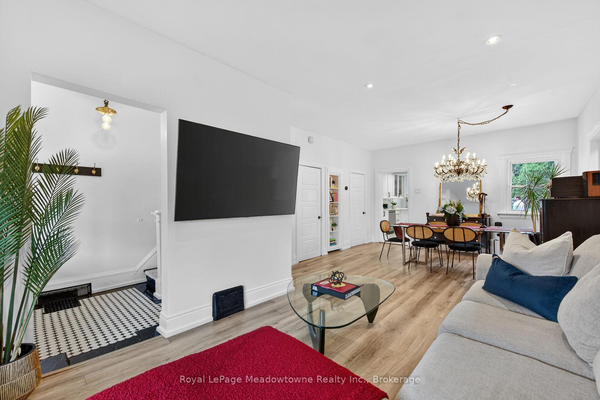 Photo 10 of 216 Maplewood Avenue, Hamilton, Blakeley — HOMEH