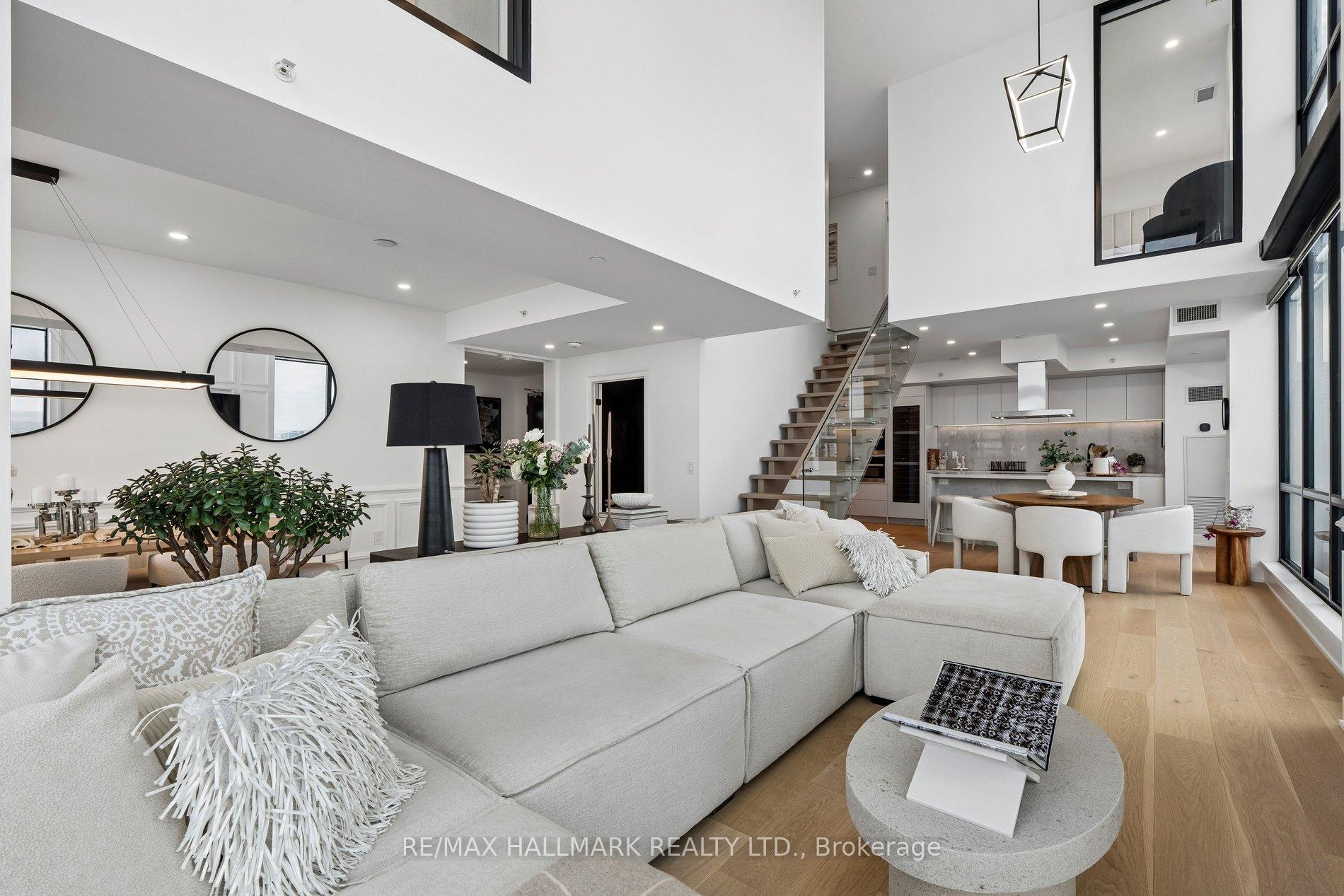 Photo 12 of Unit PH3806, 2908 Highway 7, Vaughan, Concord — HOMEH