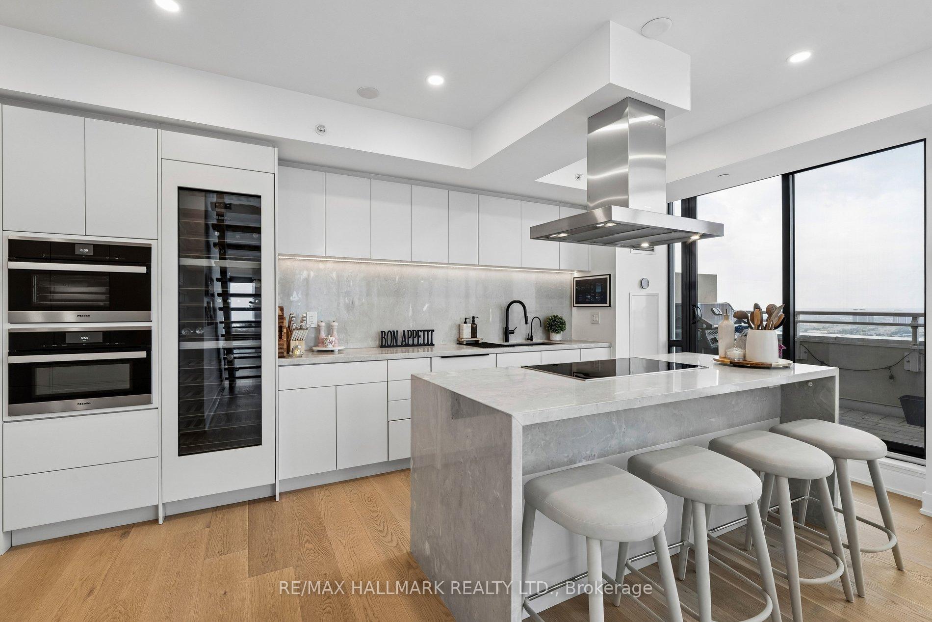 Photo 23 of Unit PH3806, 2908 Highway 7, Vaughan, Concord — HOMEH
