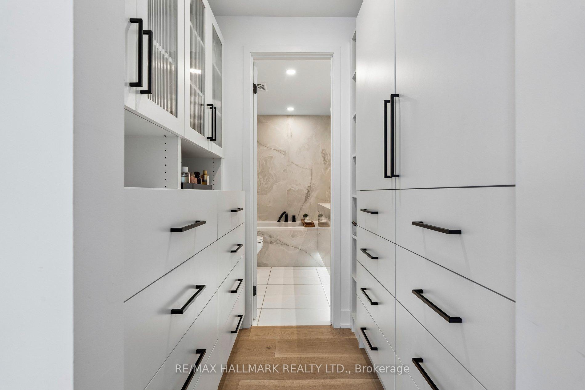 Photo 30 of Unit PH3806, 2908 Highway 7, Vaughan, Concord — HOMEH
