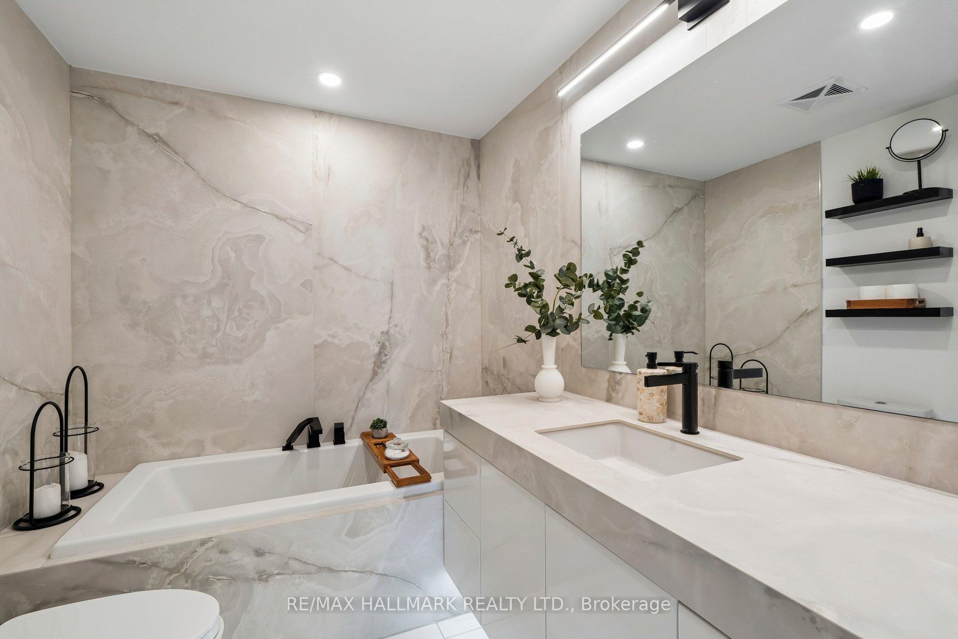Photo 32 of Unit PH3806, 2908 Highway 7, Vaughan, Concord — HOMEH