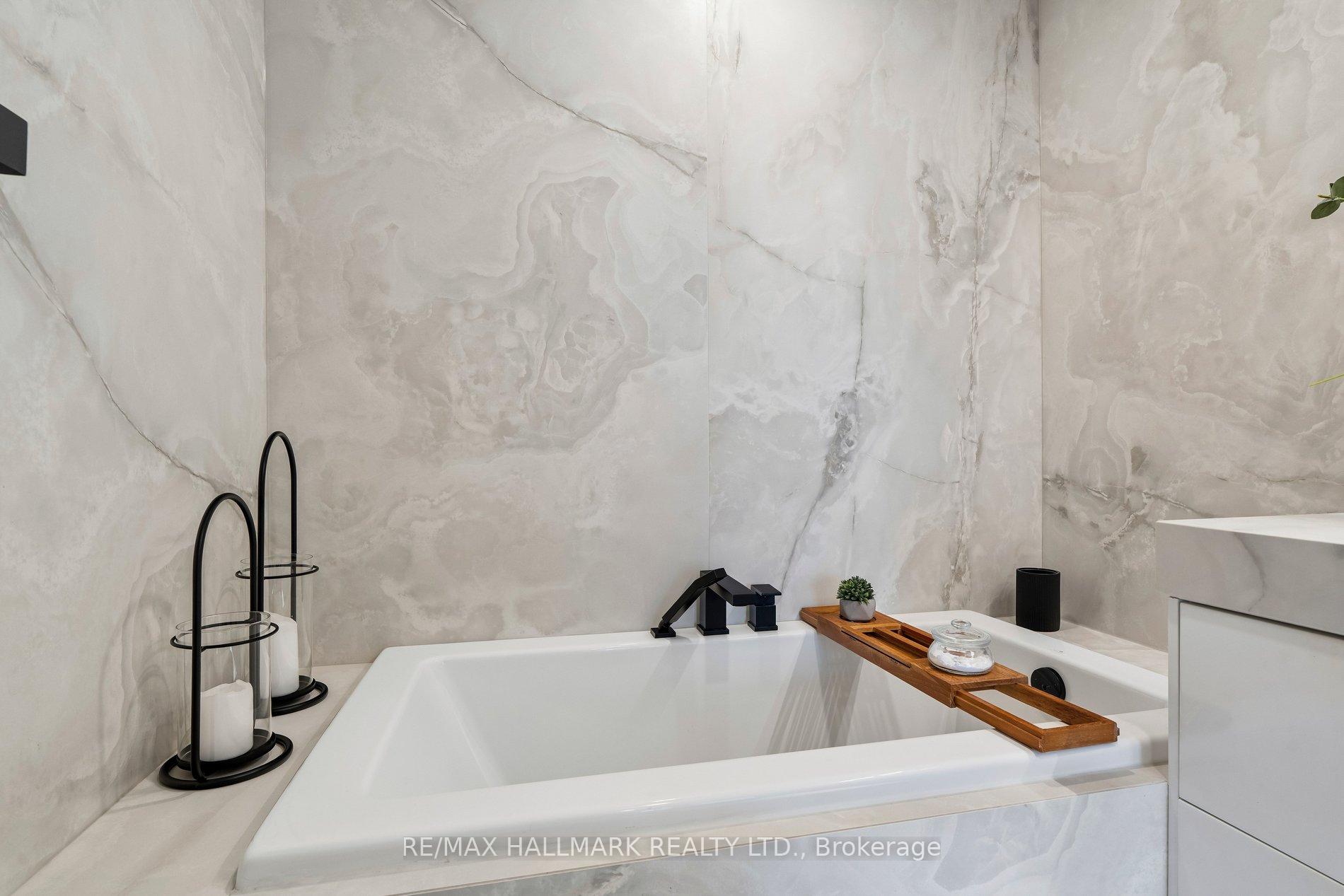 Photo 33 of Unit PH3806, 2908 Highway 7, Vaughan, Concord — HOMEH