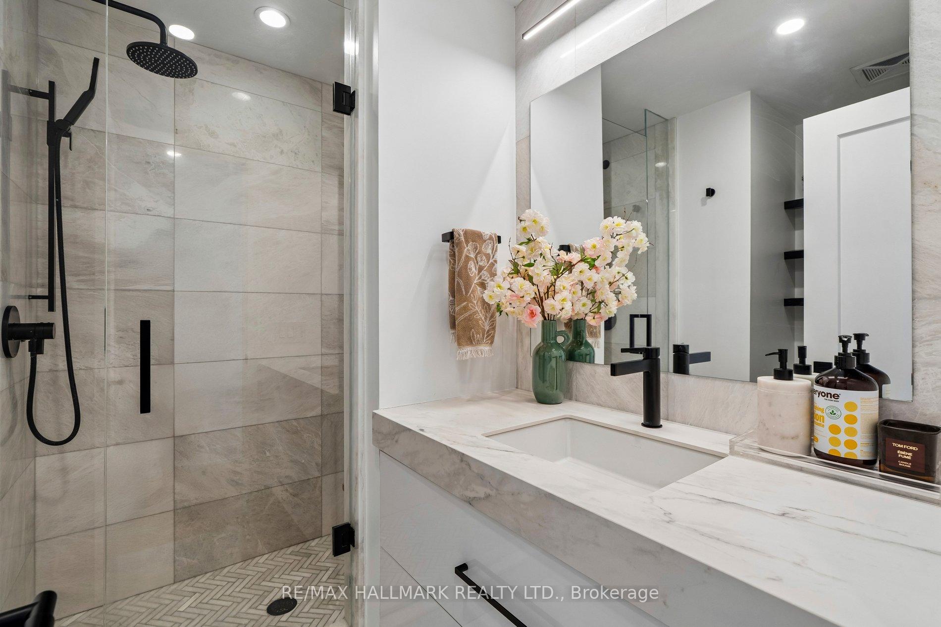 Photo 36 of Unit PH3806, 2908 Highway 7, Vaughan, Concord — HOMEH