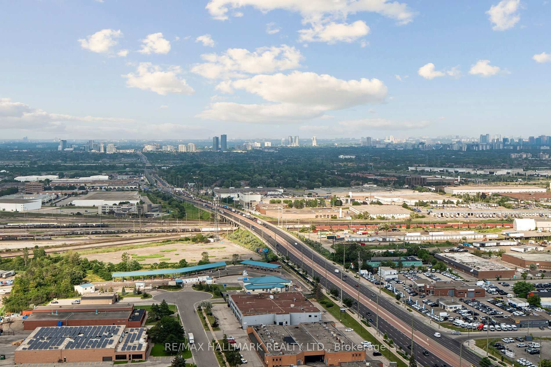 Photo 43 of Unit PH3806, 2908 Highway 7, Vaughan, Concord — HOMEH