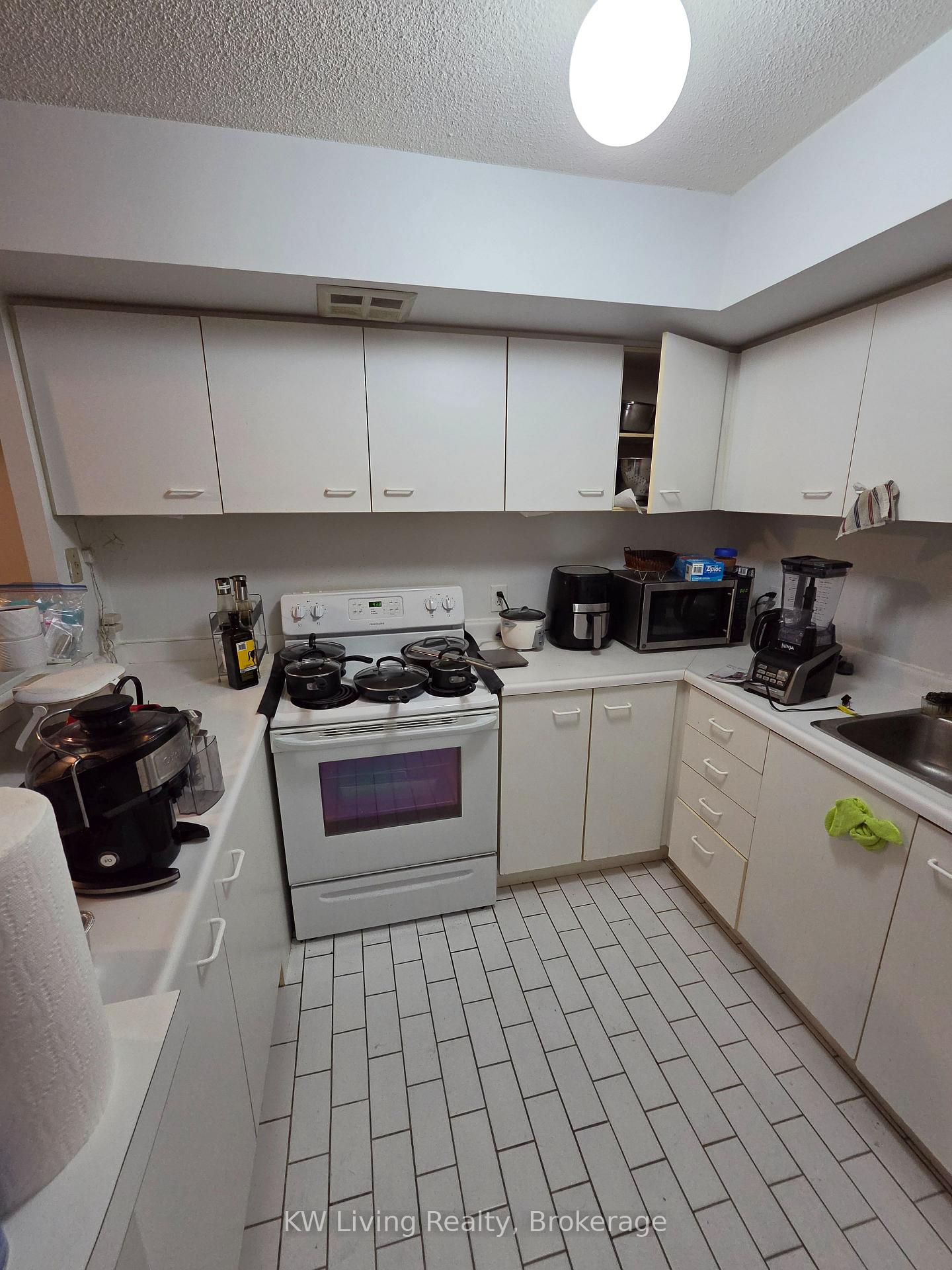 Photo 1 of Unit 2007, 25 The Esplanade, Toronto, Waterfront Communities — HOMEH