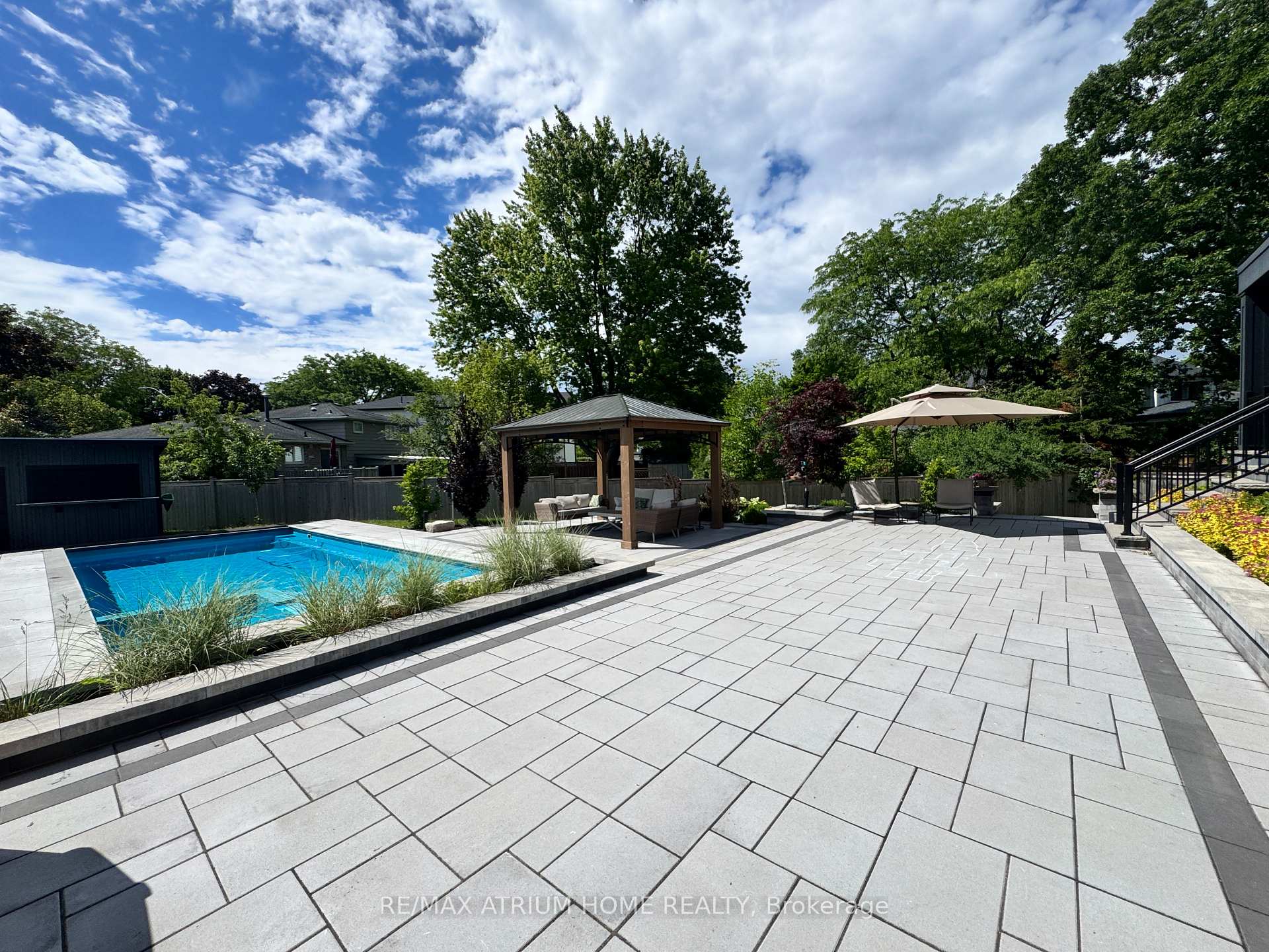 Photo 2 of 246 Nyla Court, Oakville, Bronte — HOMEH