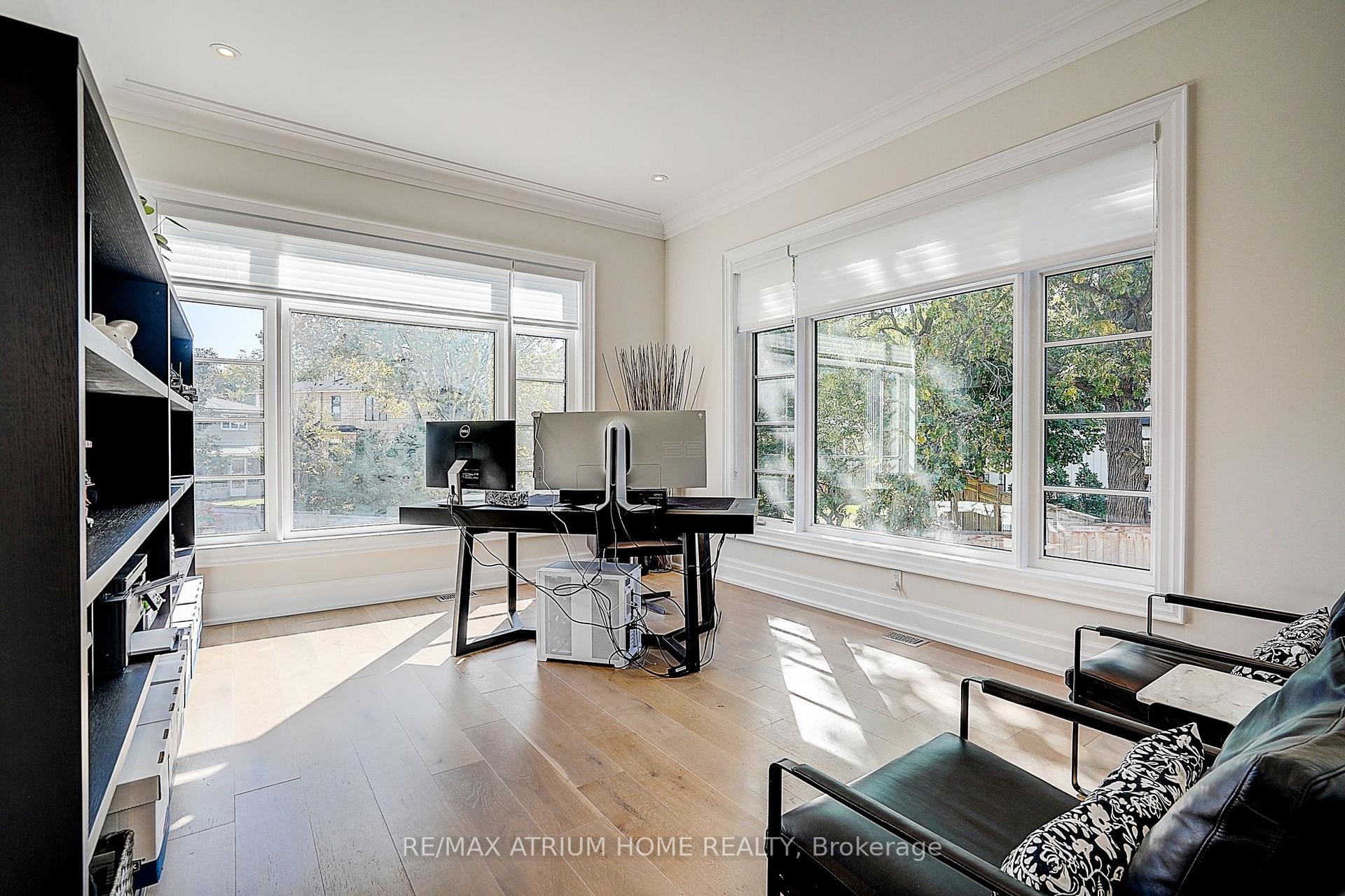 Photo 11 of 246 Nyla Court, Oakville, Bronte — HOMEH