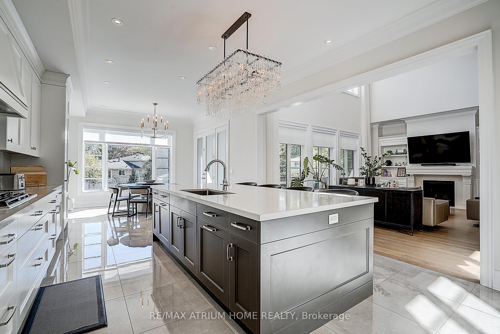 Photo 15 of 246 Nyla Court, Oakville, Bronte — HOMEH