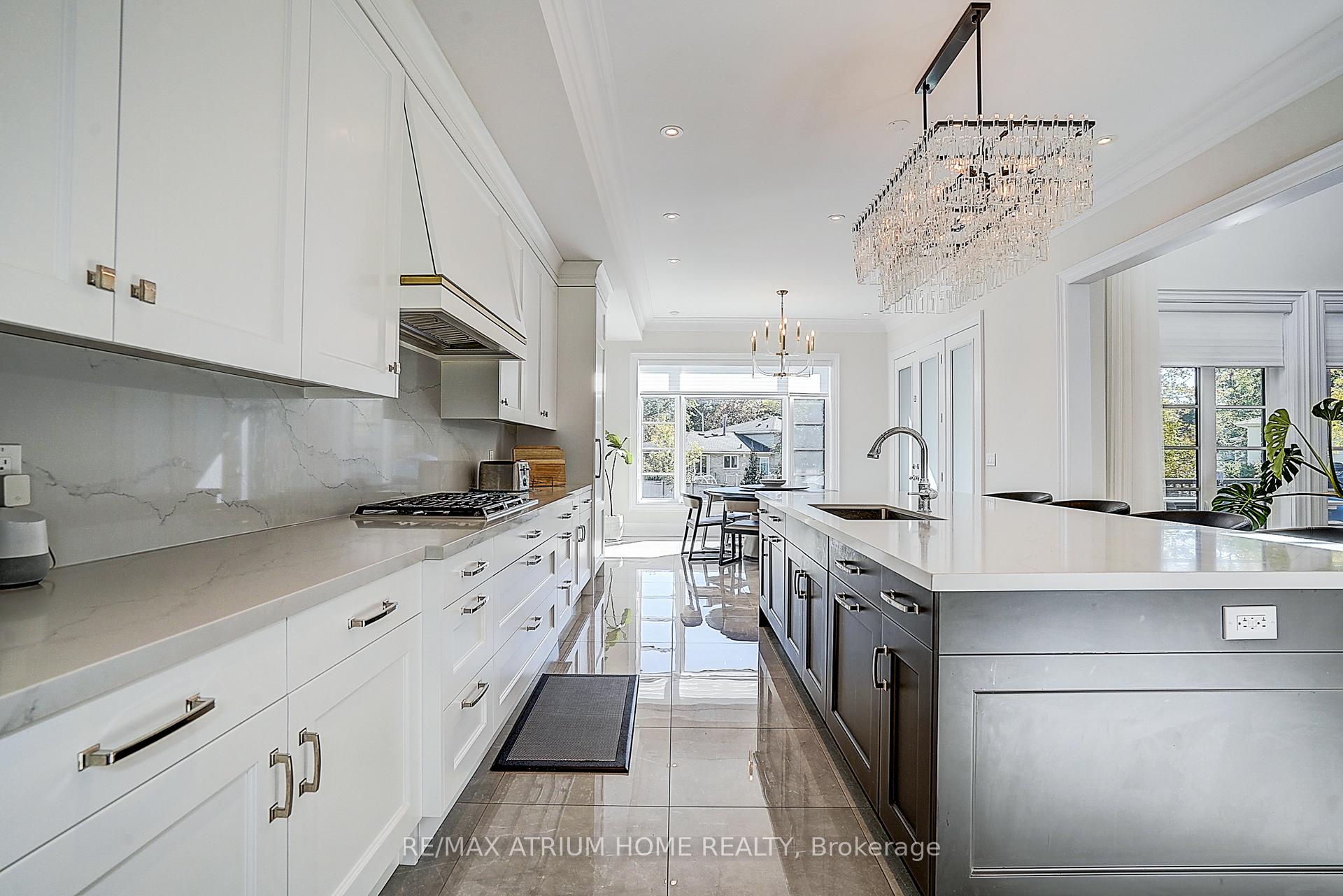 Photo 18 of 246 Nyla Court, Oakville, Bronte — HOMEH
