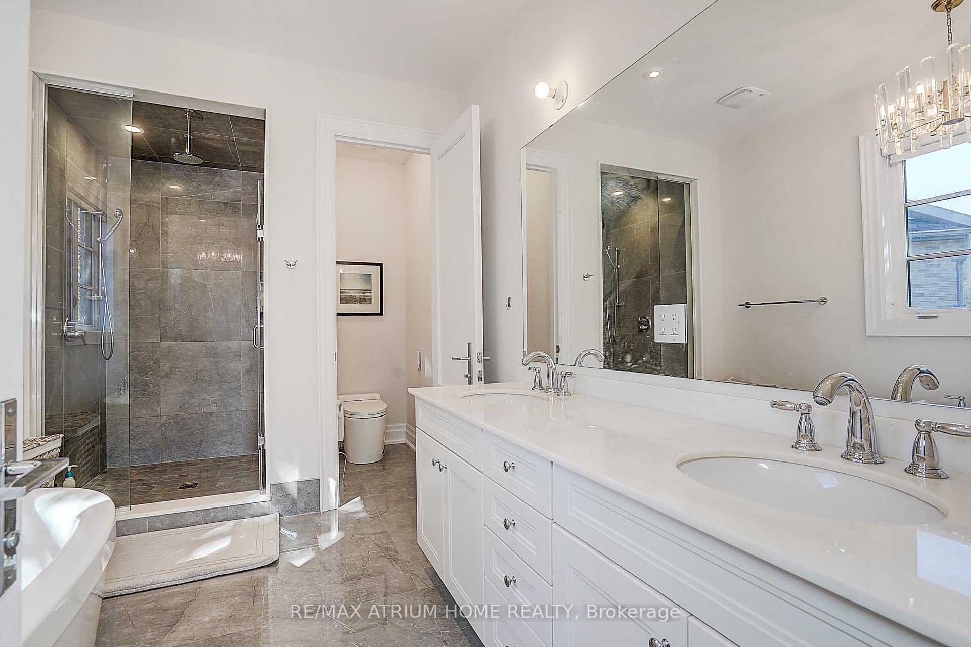 Photo 29 of 246 Nyla Court, Oakville, Bronte — HOMEH