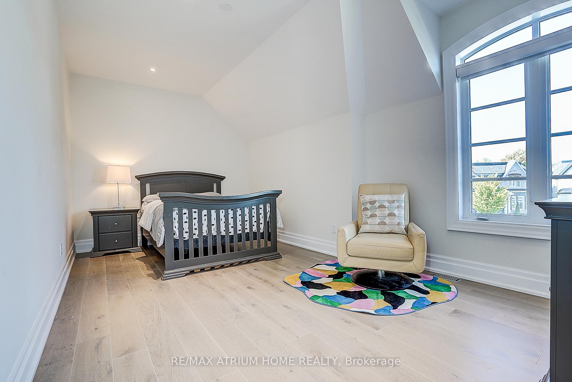 Photo 36 of 246 Nyla Court, Oakville, Bronte — HOMEH