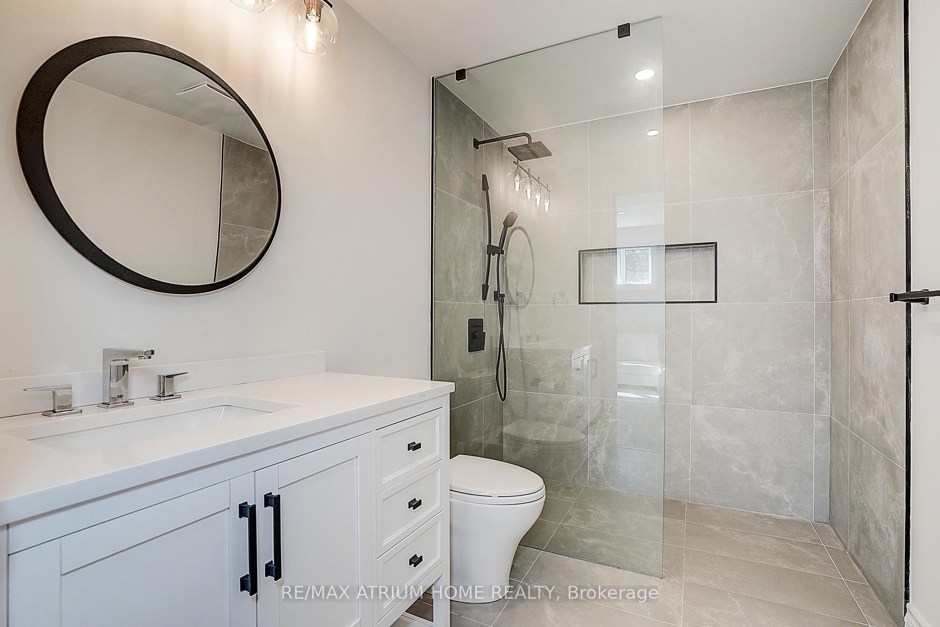 Photo 43 of 246 Nyla Court, Oakville, Bronte — HOMEH