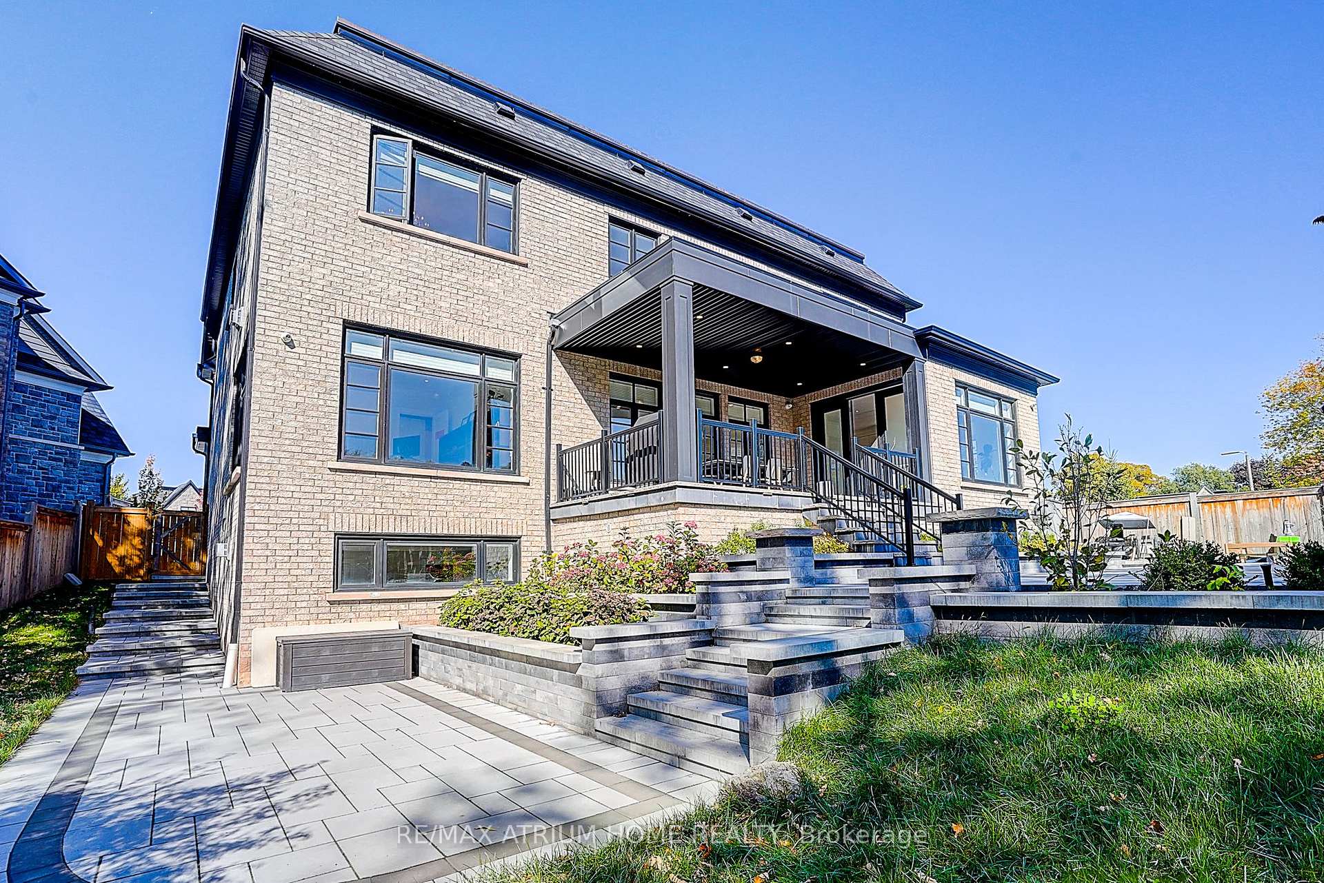 Photo 46 of 246 Nyla Court, Oakville, Bronte — HOMEH