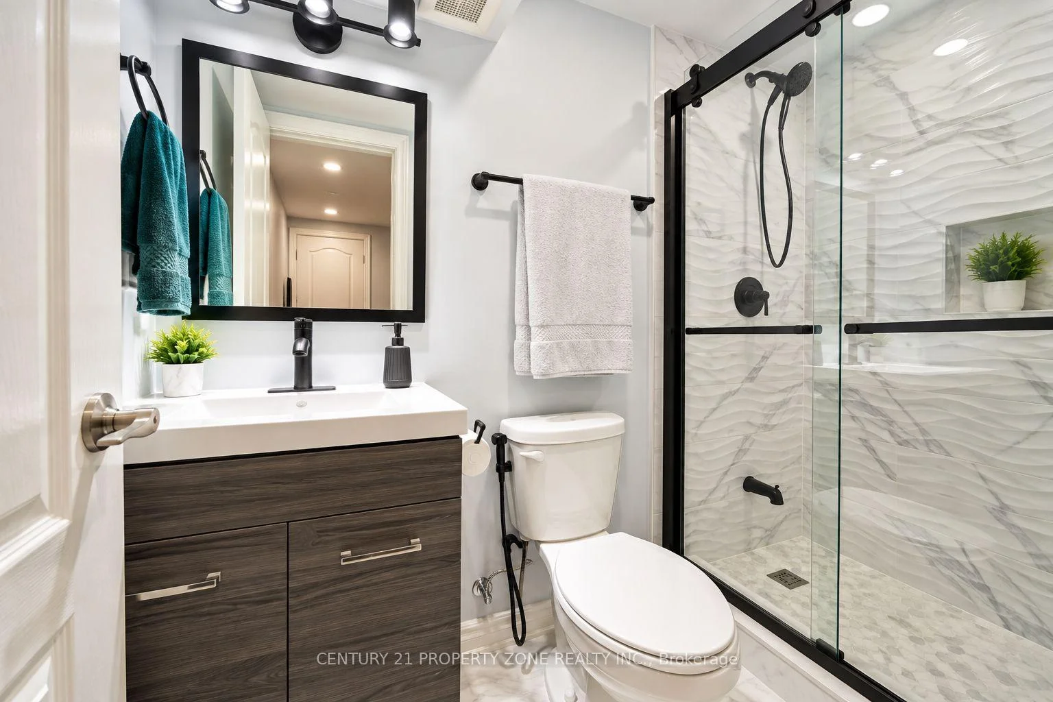 Photo 36 of 381 Nakerville Crescent, Milton, Harrison — HOMEH