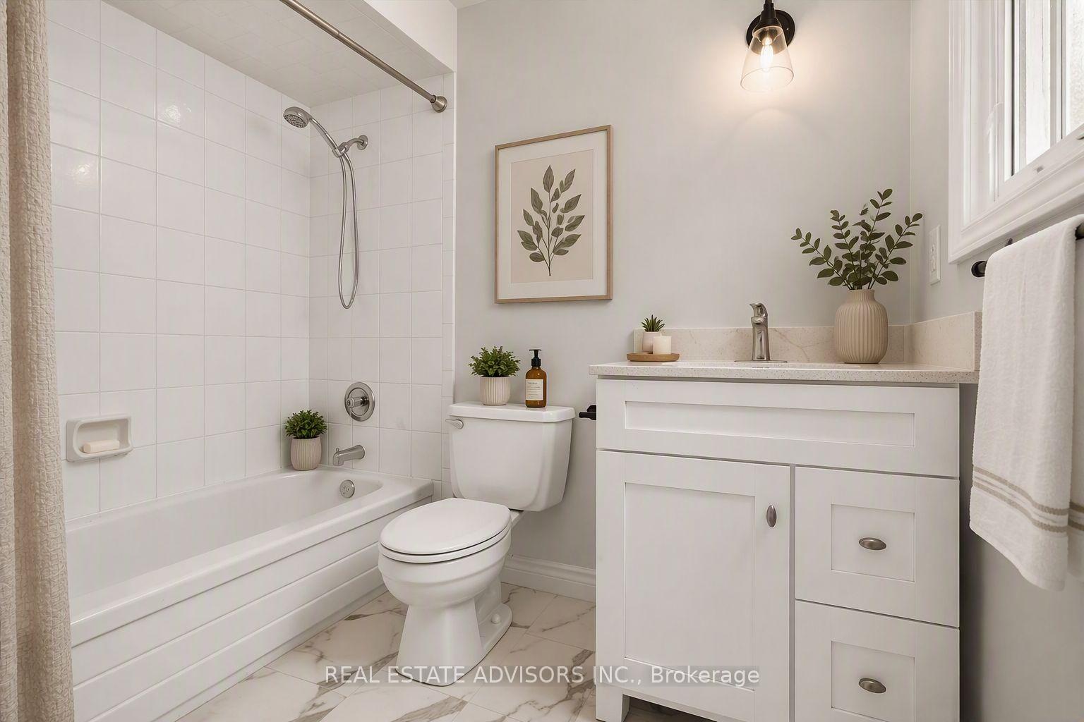 Photo 9 of 1 Bronte Road, Markham, Thornlea — HOMEH