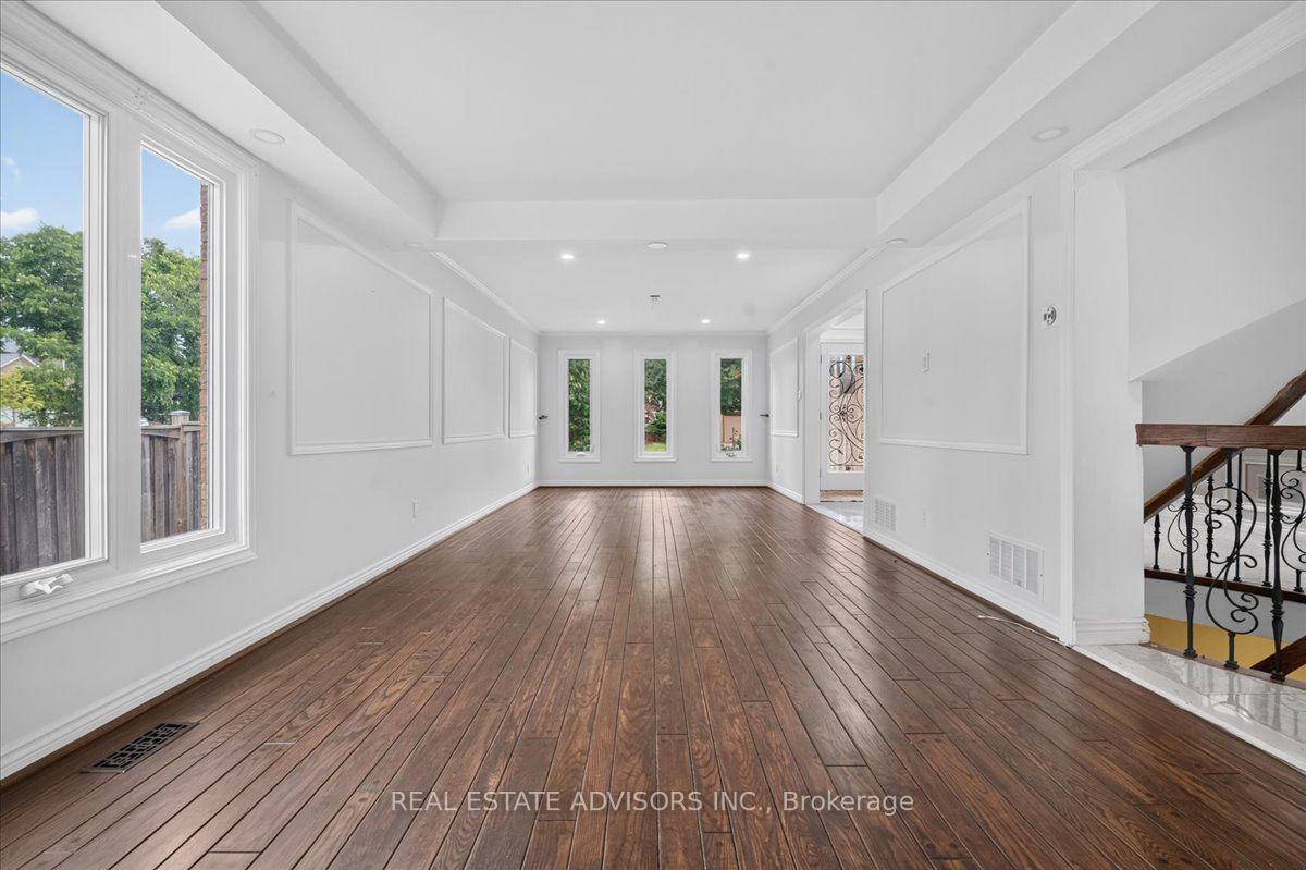 Photo 16 of 1 Bronte Road, Markham, Thornlea — HOMEH
