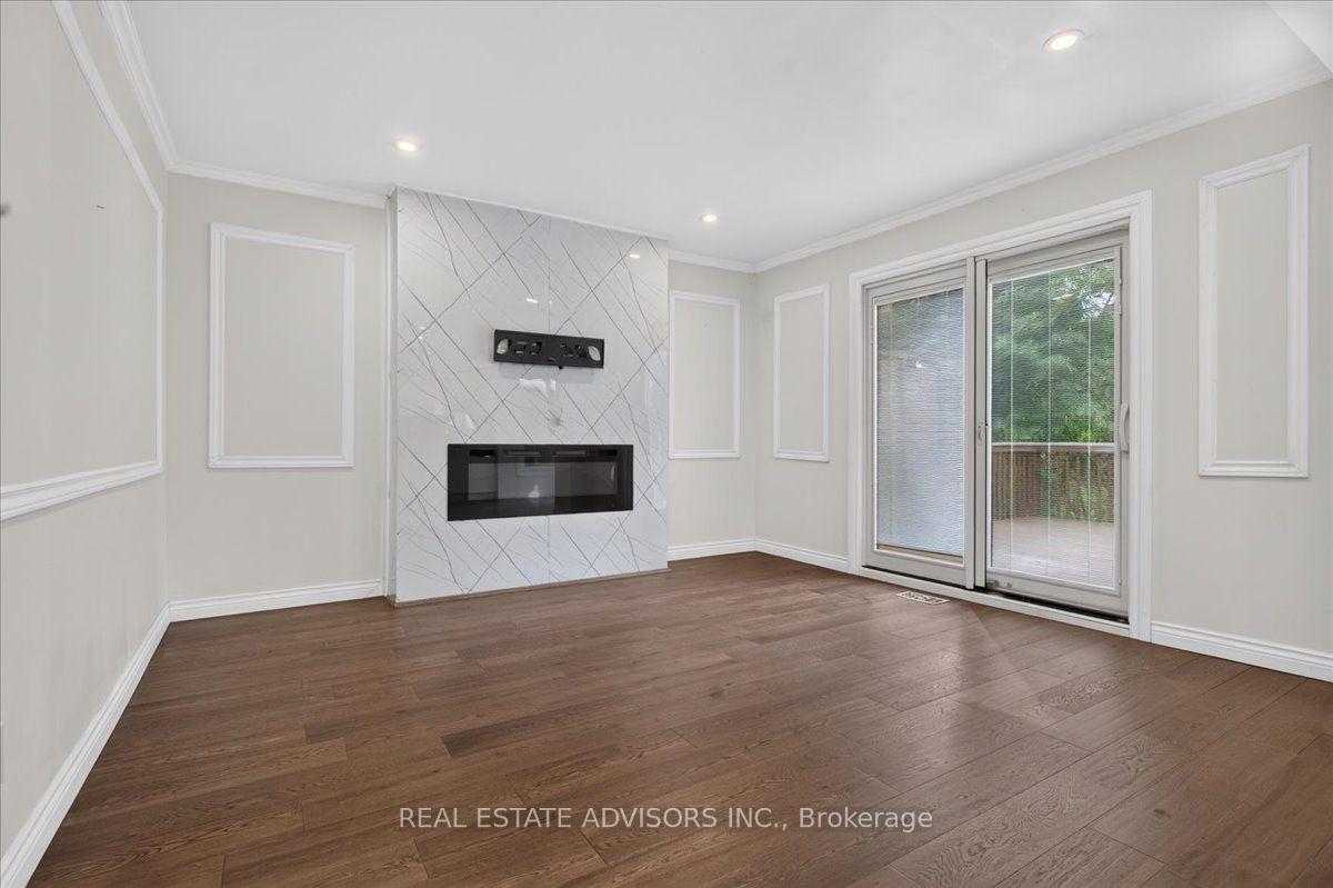 Photo 19 of 1 Bronte Road, Markham, Thornlea — HOMEH