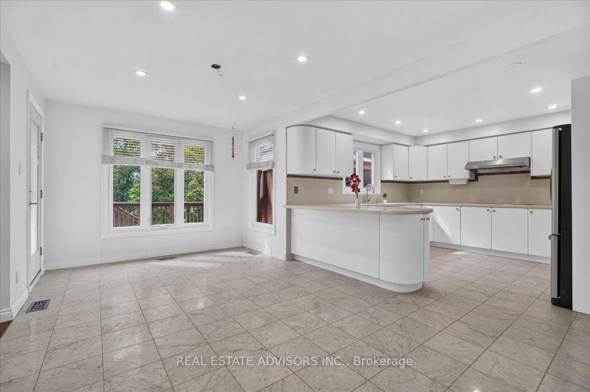 Photo 24 of 1 Bronte Road, Markham, Thornlea — HOMEH
